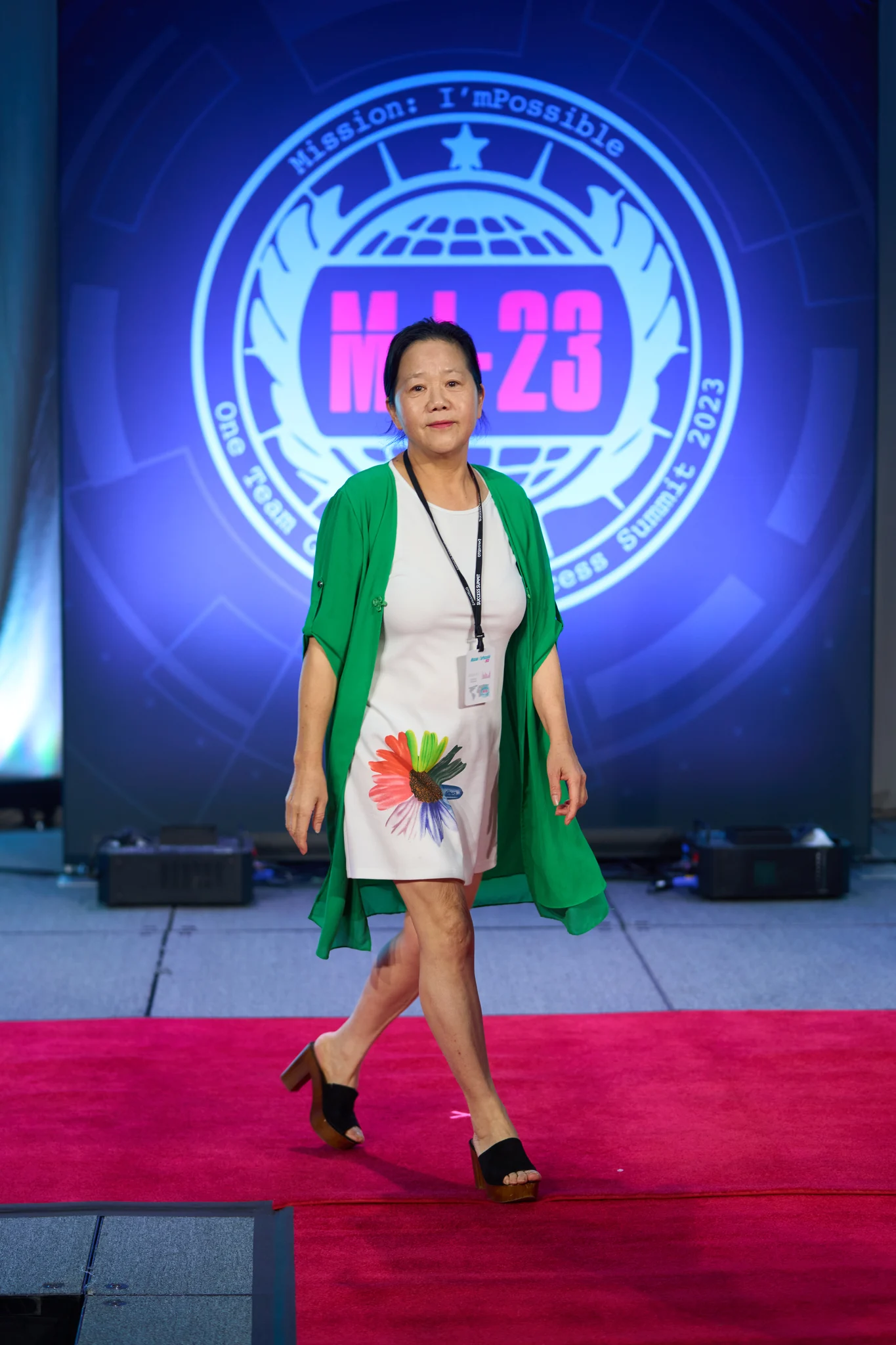OTG230715985.jpg