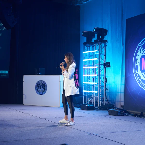 OTG230715482.jpg