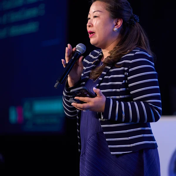 OTG230718276.jpg