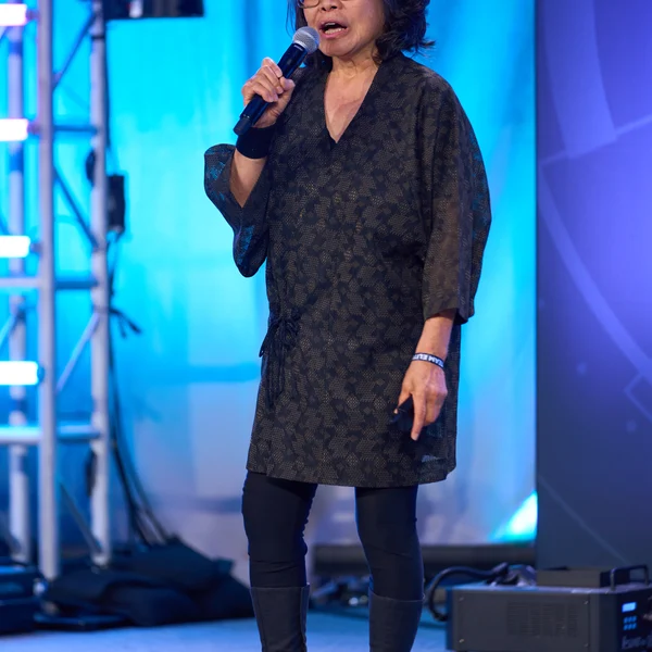 OTG230717867.jpg