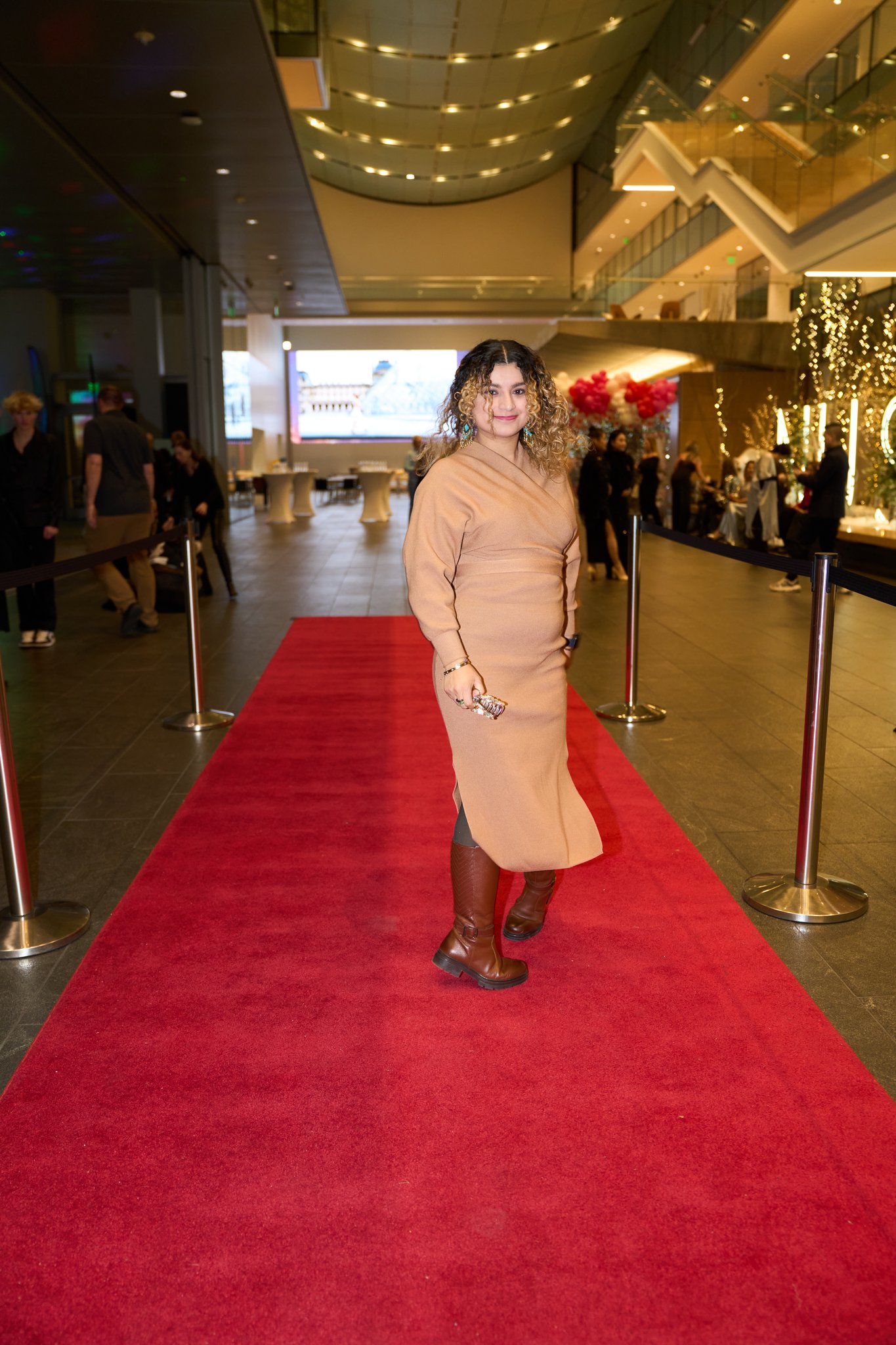 OTGKO260586.jpg