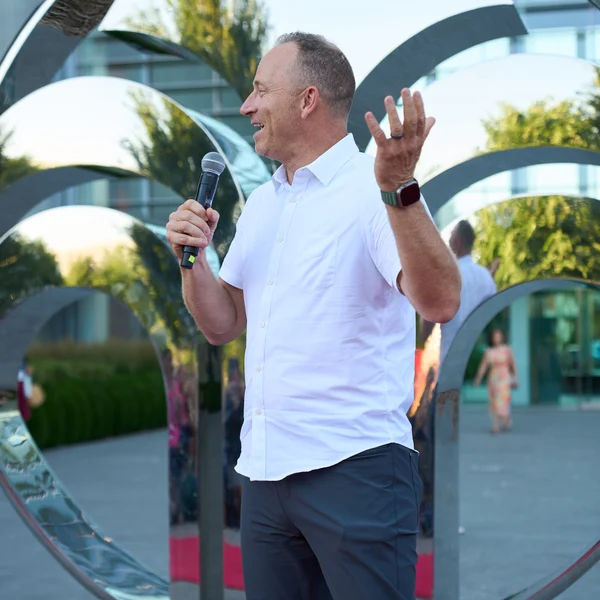 OTG230714463.jpg