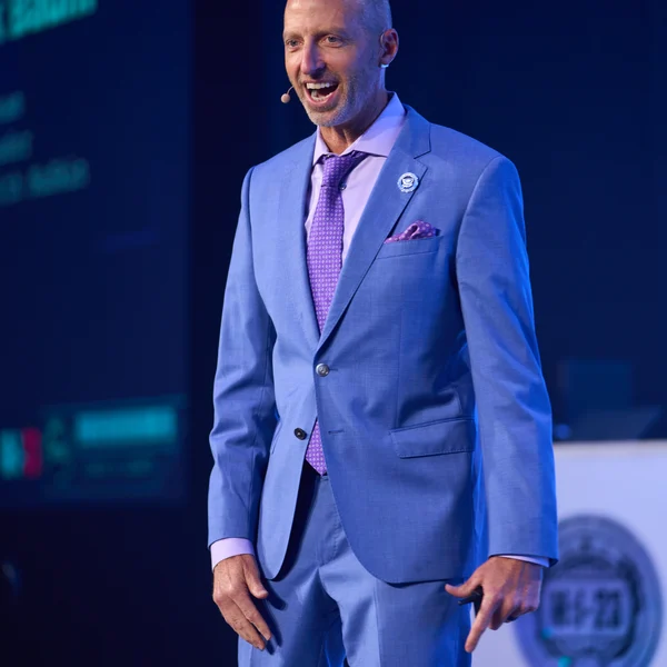 OTG230717754.jpg