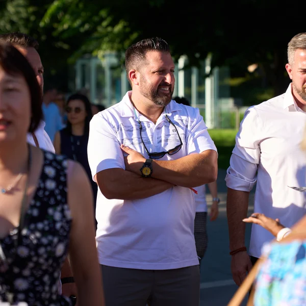 OTG230714415.jpg