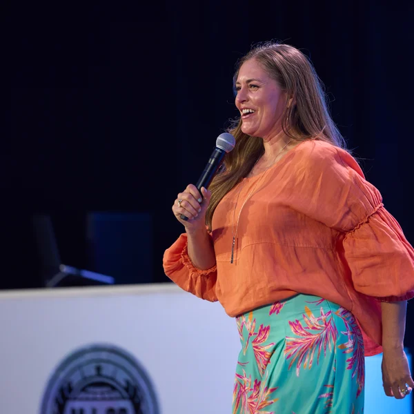 OTG230714975.jpg