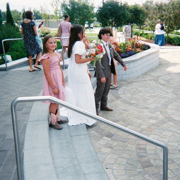 R1-09766-022A.jpg