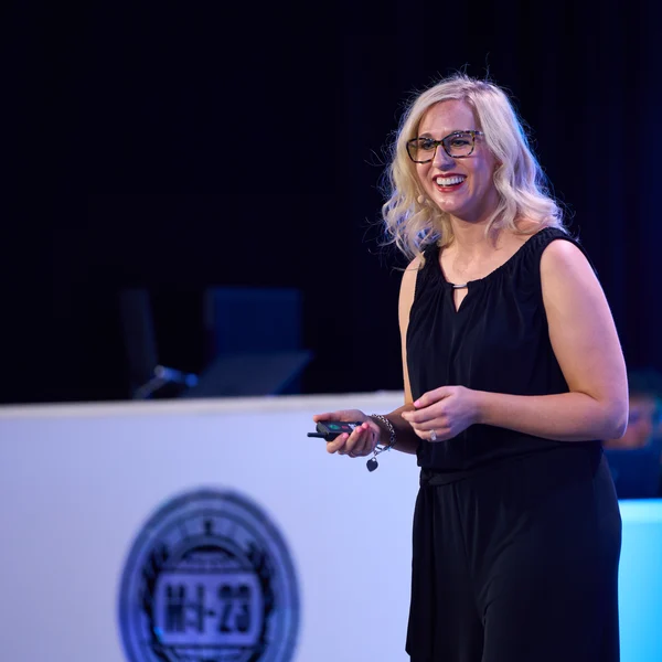 OTG230717903.jpg