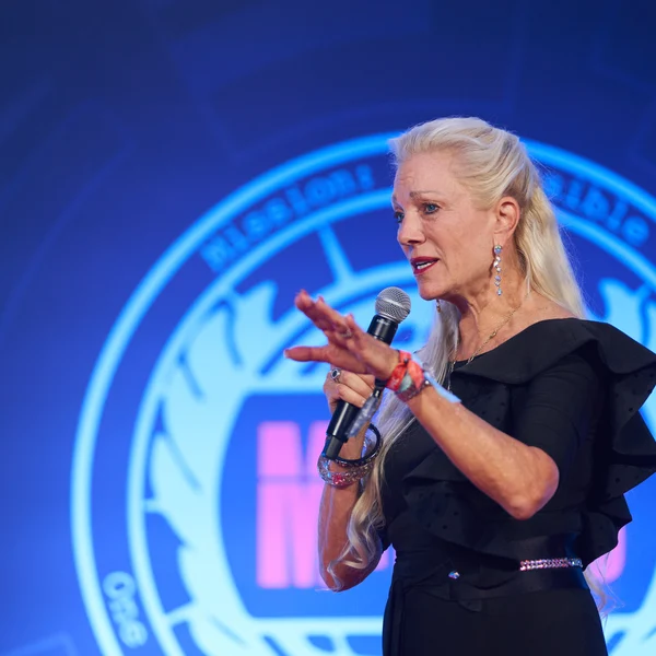 OTG230715894.jpg